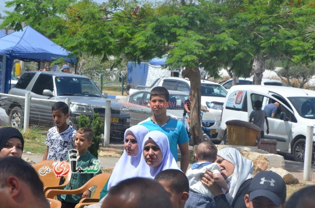 كفرقاسم- فيديو: الرئيس عادل بدير  الأوائل الدينية النواة الاولى لشيخنا المرحوم المؤسس وصرح تعليمي نفتخر به وتخريج فوج اخر في كرنفال ابداعي جمع الطلاب والأهالي